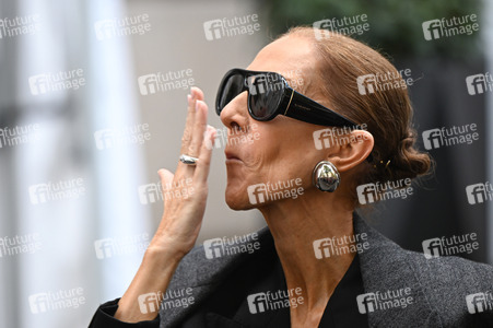 Céline Dion auf dem Weg zu ihrem Konzert in Paris
