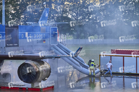 Flugunfall-Übung auf dem Hannover Airport
