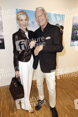 Eröffnung der Livia Lisboa Fotokunst Galerie in Hamburg
