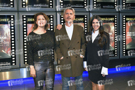 Filmpremiere 'Von Scham und Geld' in Berlin