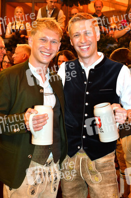 Wiesn Anstich im Schottenhamel Festzelt auf dem Oktoberfest 2026 in München