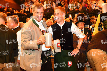 Wiesn Anstich im Schottenhamel Festzelt auf dem Oktoberfest 2026 in München