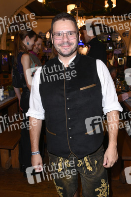 Wiesn Anstich 2026 im Hofbräu Berlin