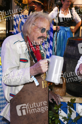 Wiesn Anstich 2026 im Hofbräu Berlin