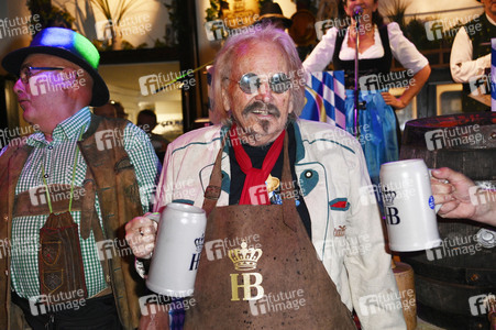 Wiesn Anstich 2026 im Hofbräu Berlin