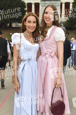 Almauftrieb beim Oktoberfest 2026 in München