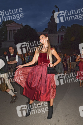 Almauftrieb beim Oktoberfest 2026 in München
