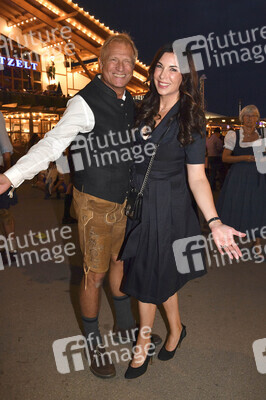 Almauftrieb beim Oktoberfest 2026 in München