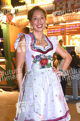 Almauftrieb beim Oktoberfest 2026 in München