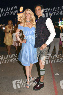Almauftrieb beim Oktoberfest 2026 in München