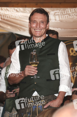 Cathy Hummels Wiesn-Bummel beim Oktoberfest 2026 in München