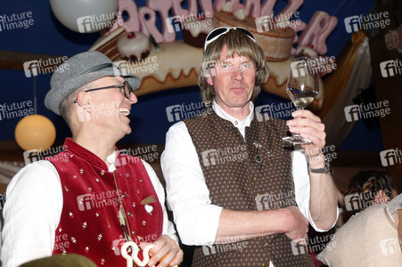 Cathy Hummels Wiesn-Bummel beim Oktoberfest 2026 in München