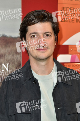Filmpremiere 'Morgen war Krieg' in Berlin