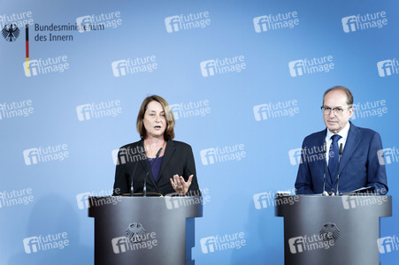 Pressekonferenz zum Aktionsplan Sozialleistungsmissbrauch in Berlin