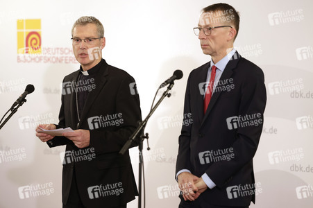 Pressekonferenz zur Herbst-Vollversammlung der Deutschen Bischofskonferenz in Fulda