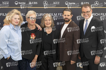 Filmpremiere 'Frau Winkler verlässt das Haus', Zurich Film Festival 2026