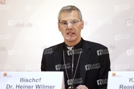 Pressegespräch bei der bei der Herbst-Vollversammlung der Deutschen Bischofskonferenz in Fulda