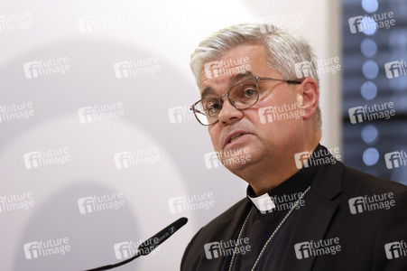 Pressegespräch bei der bei der Herbst-Vollversammlung der Deutschen Bischofskonferenz in Fulda