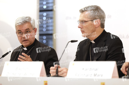 Pressegespräch bei der bei der Herbst-Vollversammlung der Deutschen Bischofskonferenz in Fulda