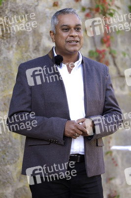 Interview mit Weihbischof Joshy Pottackal in Fulda