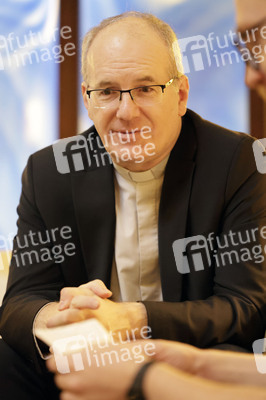 Interview mit Bischof Christian Würtz in Fulda
