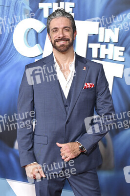 Filmpremiere 'Der Kater mit Hut' in Burbank