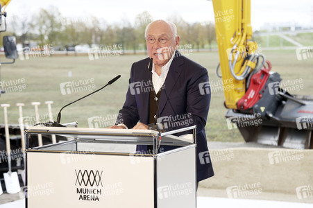 Spatenstich zum Baubeginn der Munich Arena in München