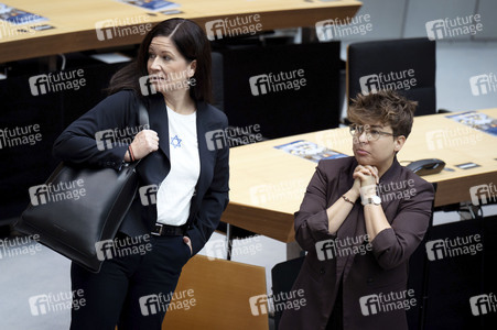 1. Plenarsitzung des neuen Berliner Abgeordnetenhauses in Berlin
