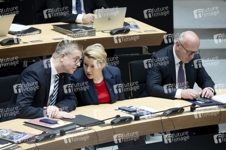 1. Plenarsitzung des neuen Berliner Abgeordnetenhauses in Berlin