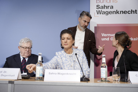 09.02.2026<br>Pressekonferenz des BSW zur Einreichung der Wahlprüfungsbeschwerde in Berlin