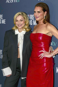 07.05.2026<br>Serienpremiere 'You're Killing Me' in New York