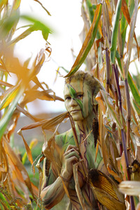 07.10.2026<br>NATURE ART: Mais / Corn Bodypainting