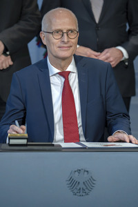 04.12.2025<br>Unterzeichnung der Vereinbarung zur Olympiabewerbung in Berlin