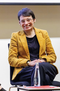 24.11.2025<br>NRW Studienpräsentation 'Sorgerechtsentzug bei lesbischen Mütt