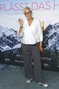 29.09.2026<br>Filmpremiere 'Frau Winkler verlässt das Haus' in München