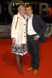 André Hennicke mit Partnerin Denise Gebhardt