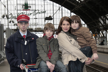 Schaffner, Paul von Kunhardt, Elena Uhlig, Orlando Lenzen