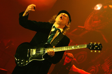 Angus Young, Brian Johnson