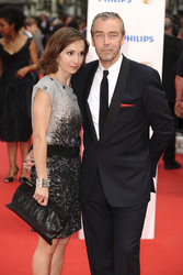 John Hannah mit Begleitung