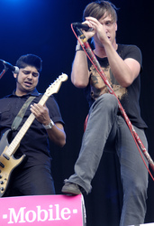 Ian D'Sa, Benjamin Kowalewicz