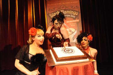 Sandy Beach, Miss Evi, Trixee Sparkle