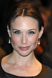 Claire Forlani
