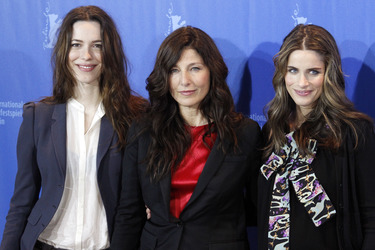 Rebecca Hall, Catherine Keener, Amanda Peet