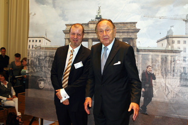 Andreas Weinek, Hans-Dietrich Genscher