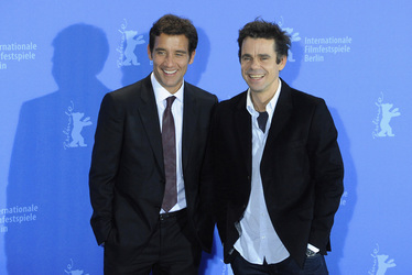 Clive Owen, Tom Tykwer