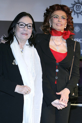 Nana Mouskouri, Sophia Loren