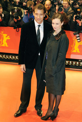 Clive Owen, Sarah-Jane Fenton
