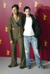 Sabine Timoteo, Julia Hummer