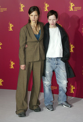 Sabine Timoteo, Julia Hummer