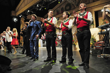 Stefan Mross, Stefanie Hertel, Patrick Lindner, Die Ursprung Buam u.a.